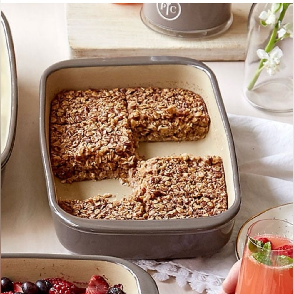 NOT USED Pampered Chef Medium Rectangular Baker